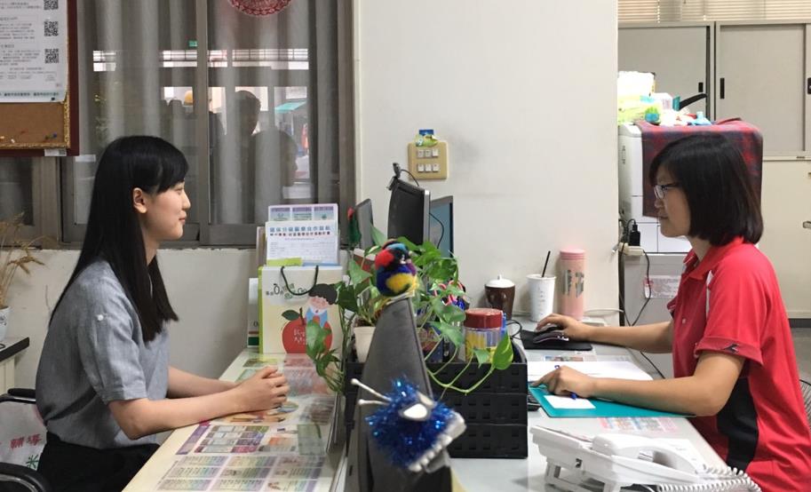台南市學甲區公所公所為申辦健保卡民眾現場免費拍照